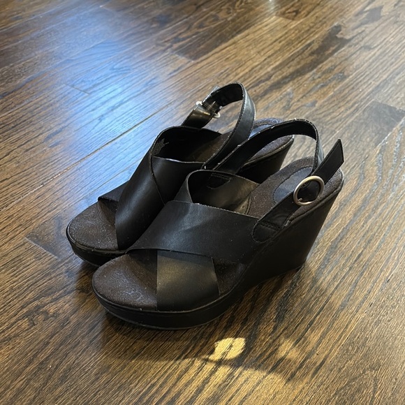 Sonoma Shoes - Black Wedge Sandals- Size 9